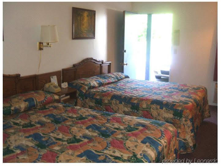 Scottish Inns Motel - Osage Beach Δωμάτιο φωτογραφία
